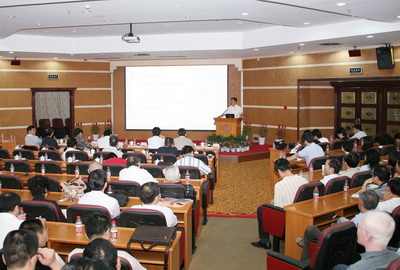 学校部署本学期工作 校党委书记朱之文作重要讲话  校长朱崇实作本学期行政工作要点说明